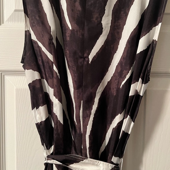 Chocolate Brown Animal Strip Print Silk Maxi Dress 👗 - Picture 8 of 8